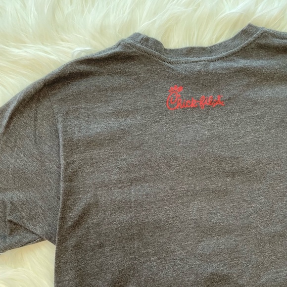 “Eat Mor Chikin” Chick-fil-A Tee - Picture 4 of 5
